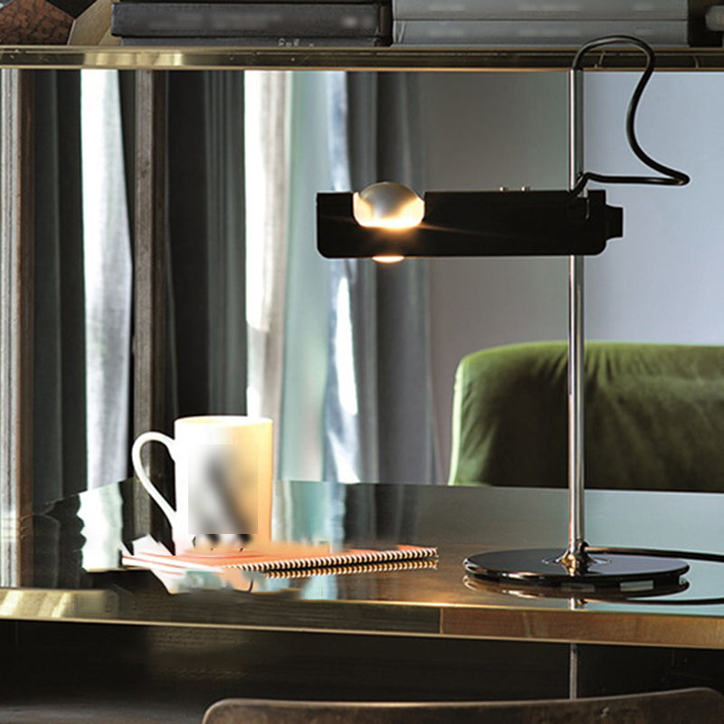 Lampada da tavolo da notte geometrica in metallo 1 Modern Light Light Light