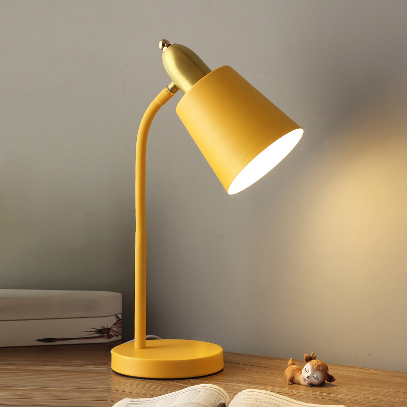 Lampada da tavolo conico in stile contemporaneo metallo a 1 luce