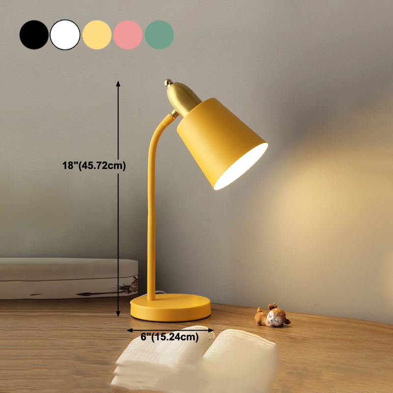 Lampada da tavolo conico in stile contemporaneo metallo a 1 luce