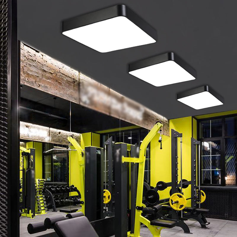 Schwarze, quadratische Deckenleuchte, schlichte LED-Deckenleuchte aus Aluminium