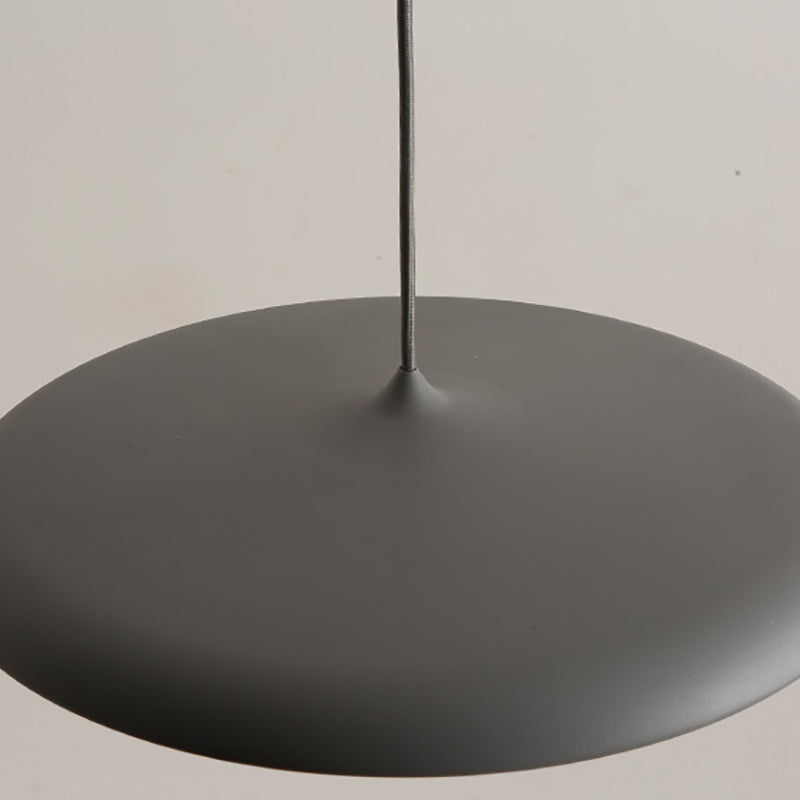 Lumière suspendue en métal Postmodern LED PENDANT POUR LE SALLE SOIX SOIR