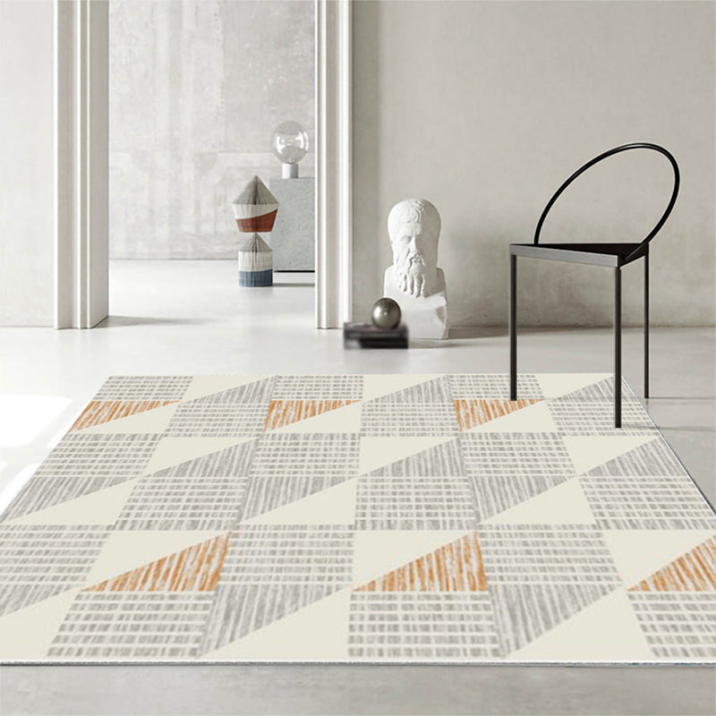 Apricot Simplicity Carpet Polyester Graphic Carpet Stain Resistant Carpet for Drawing Room