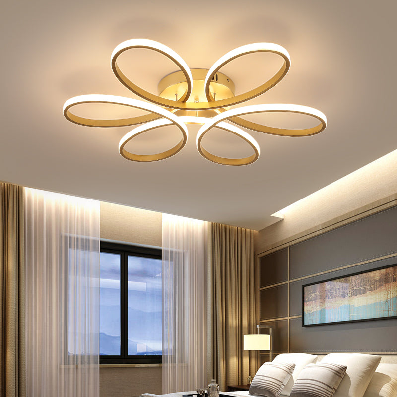 Modern Flush Light Fixtures Linear Metal 1 Light Flush Mount Lamps in Gold