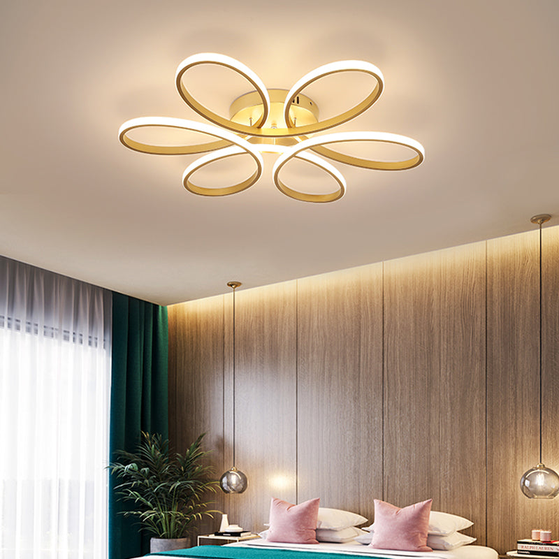 Modern Flush Light Fixtures Linear Metal 1 Light Flush Mount Lamps in Gold