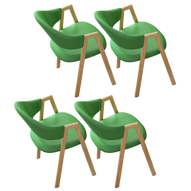 Chaise de salle à manger tapissée au fini mat de chaise à dossier ouvert contemporaine