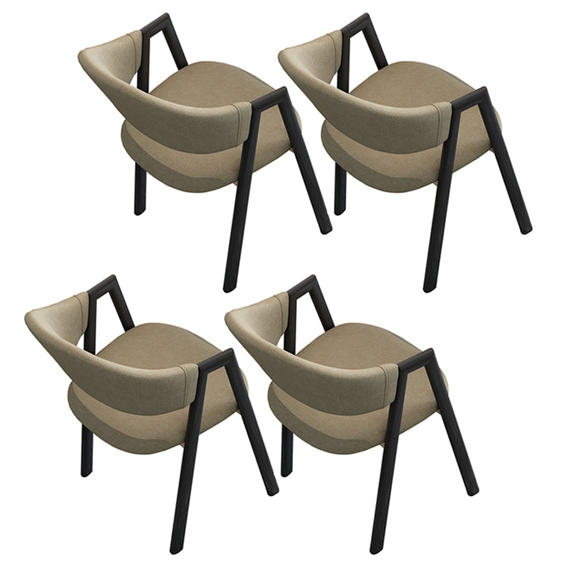 Chaise de salle à manger tapissée au fini mat de chaise à dossier ouvert contemporaine