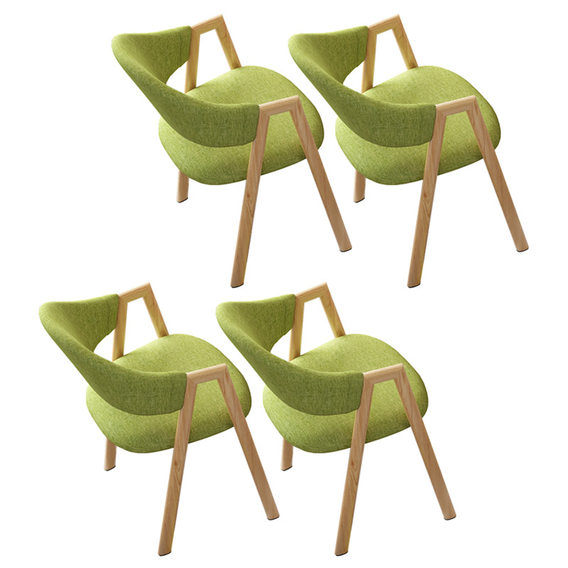 Chaise de salle à manger tapissée au fini mat de chaise à dossier ouvert contemporaine