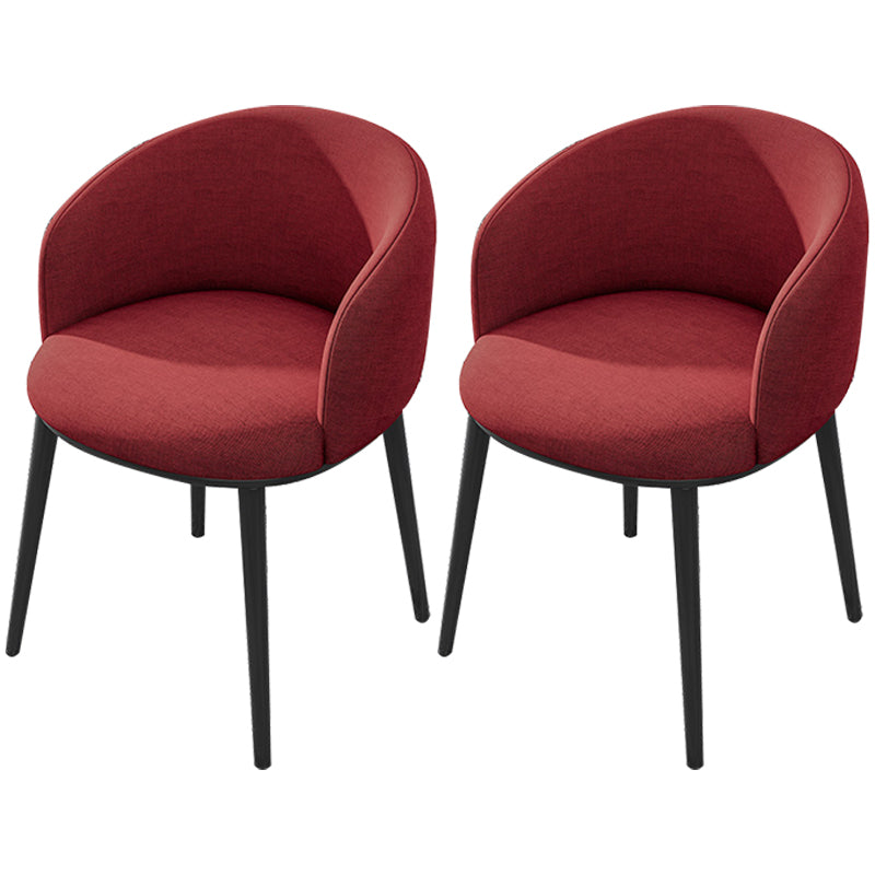 Silla de comedor tapizada moderna con respaldo sólido y acabado mate