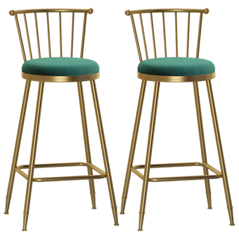 Glam Barhocker ohne Armlehnen, Barhocker aus Stahl für den Milchteeladen mit Samtkissen