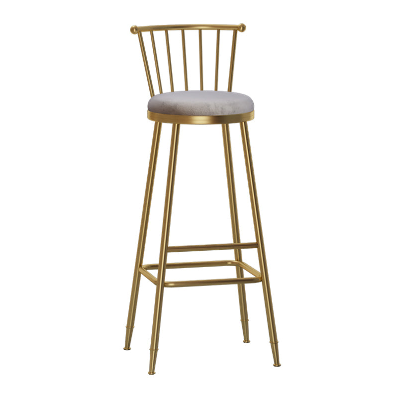 Glam Barhocker ohne Armlehnen, Barhocker aus Stahl für den Milchteeladen mit Samtkissen