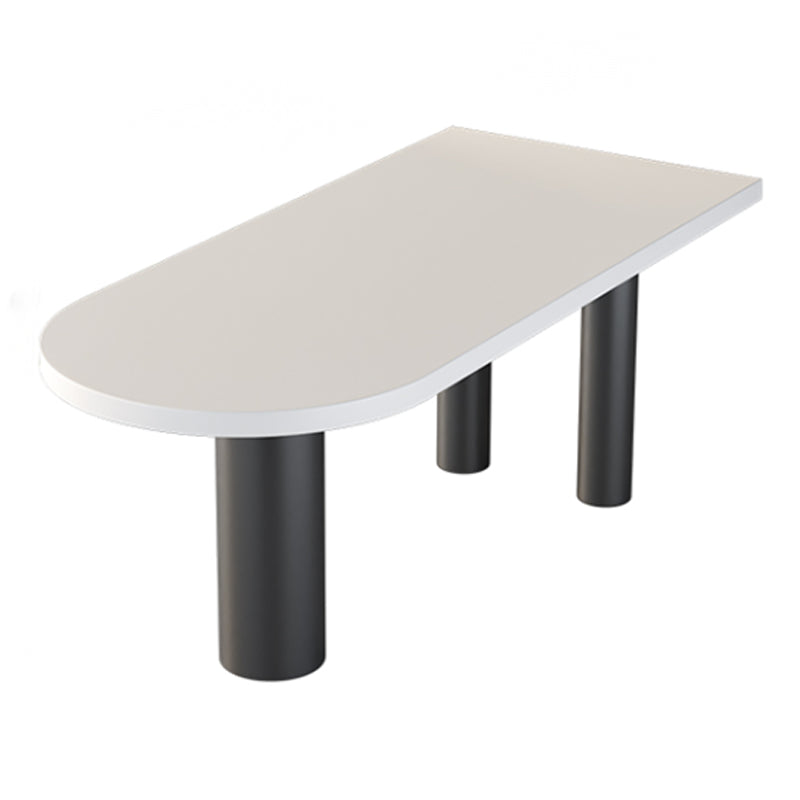 Table en bois irrégulière pour restaurant Table à manger moderne avec 3 pieds