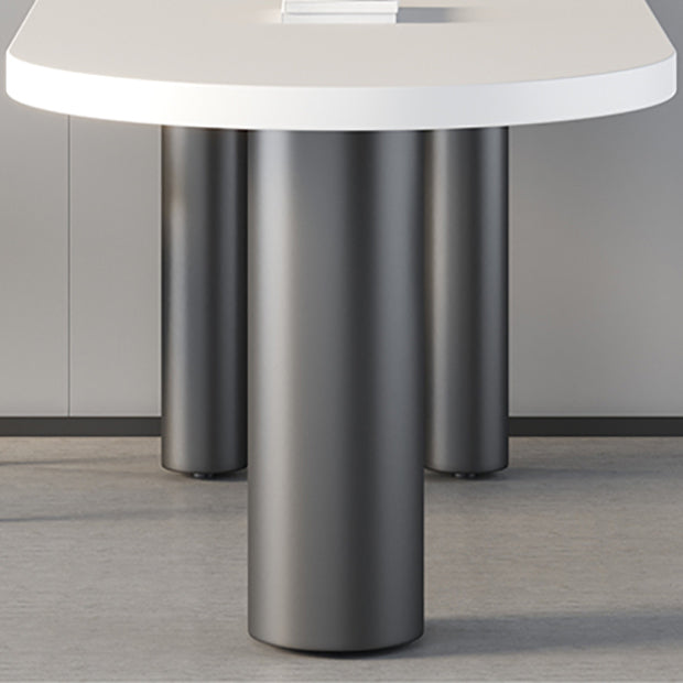 Table en bois irrégulière pour restaurant Table à manger moderne avec 3 pieds