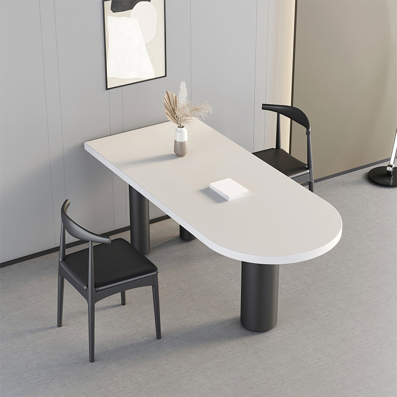 Table en bois irrégulière pour restaurant Table à manger moderne avec 3 pieds