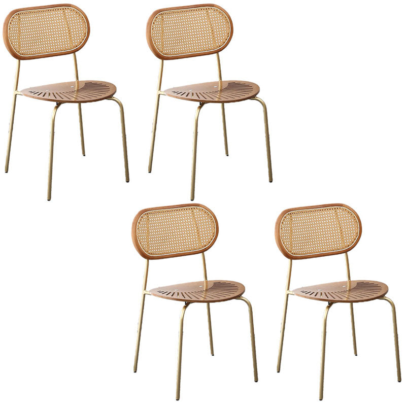 Metal de la cocina del estilo nórdico que cena la parte posterior abierta de la silla que cena la silla lateral sin brazos