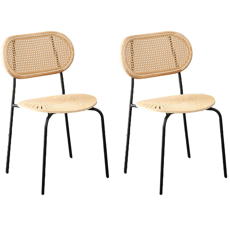 Metal de la cocina del estilo nórdico que cena la parte posterior abierta de la silla que cena la silla lateral sin brazos