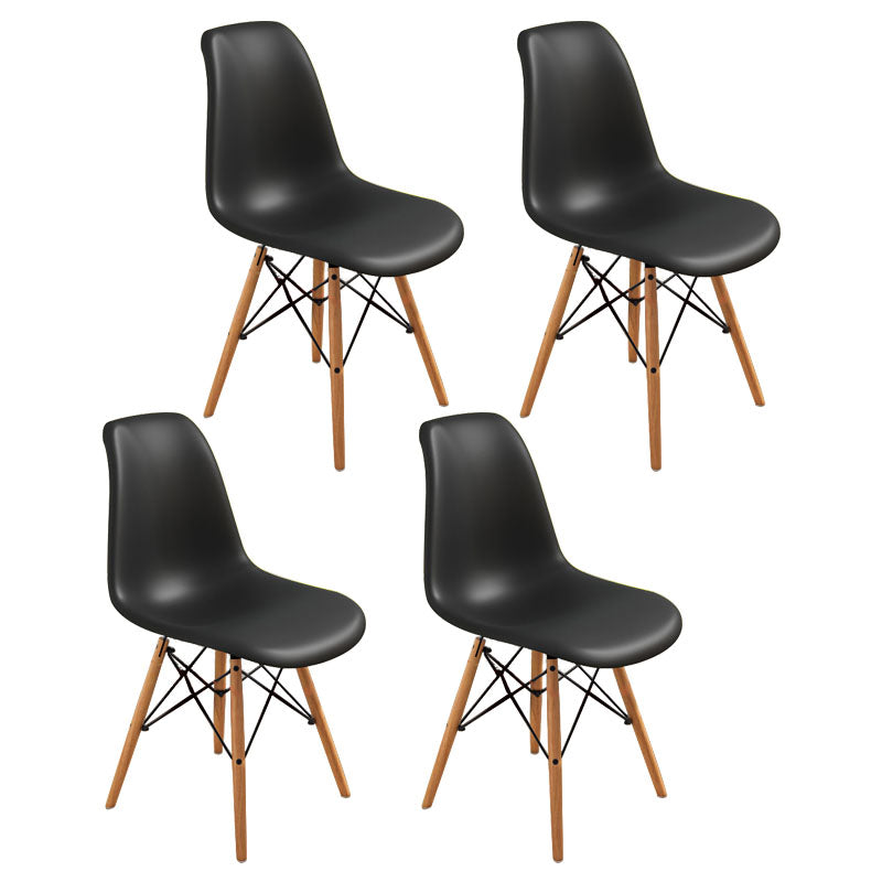 Sedia laterale per interni in legno moderno contemporaneo.