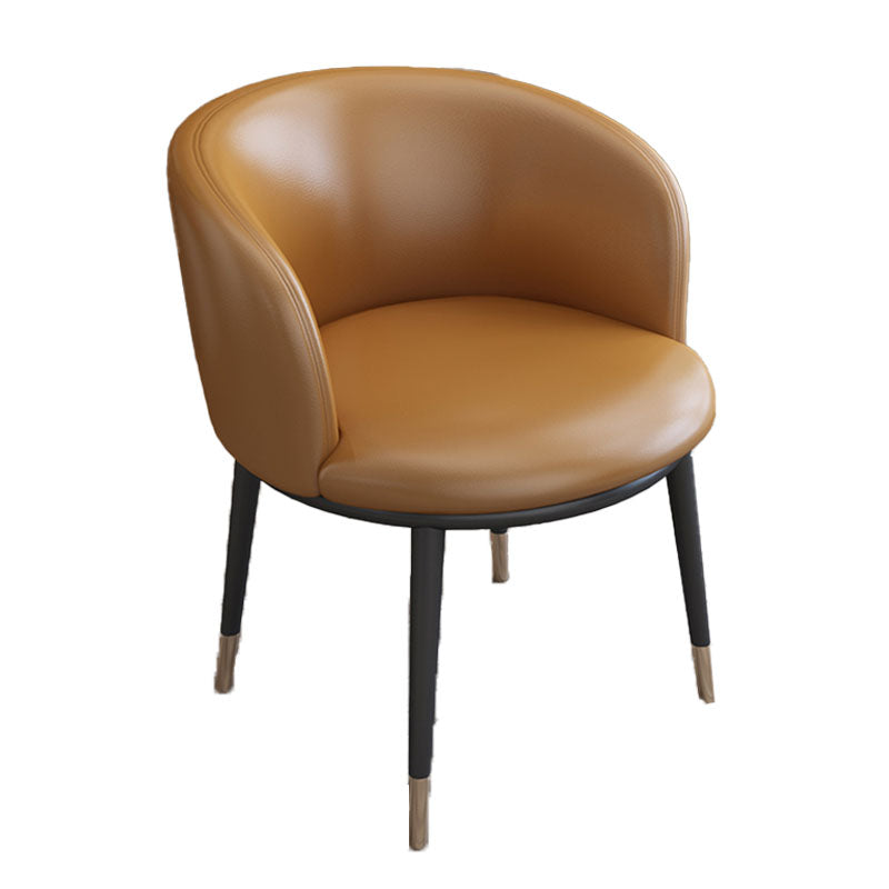 Silla de comedor de cuero con respaldo sólido y acabado mate para el hogar contemporáneo