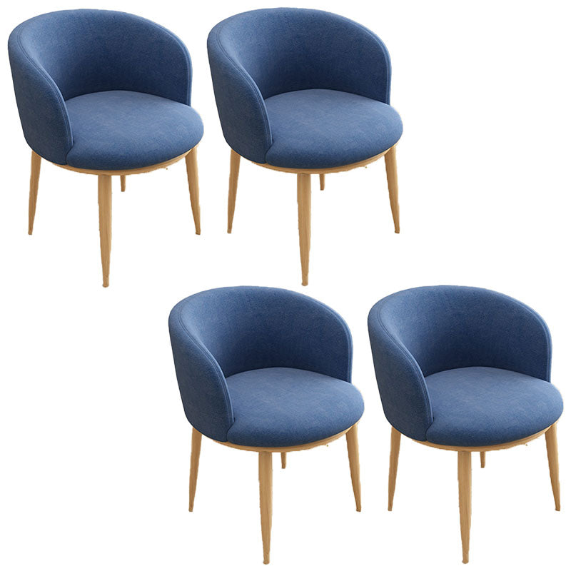 Silla de comedor de cuero con respaldo sólido y acabado mate para el hogar contemporáneo