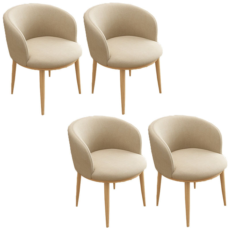 Silla de comedor de cuero con respaldo sólido y acabado mate para el hogar contemporáneo