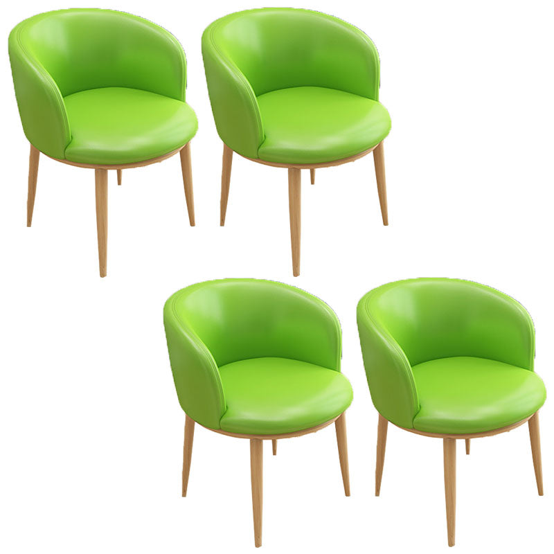 Silla de comedor de cuero con respaldo sólido y acabado mate para el hogar contemporáneo
