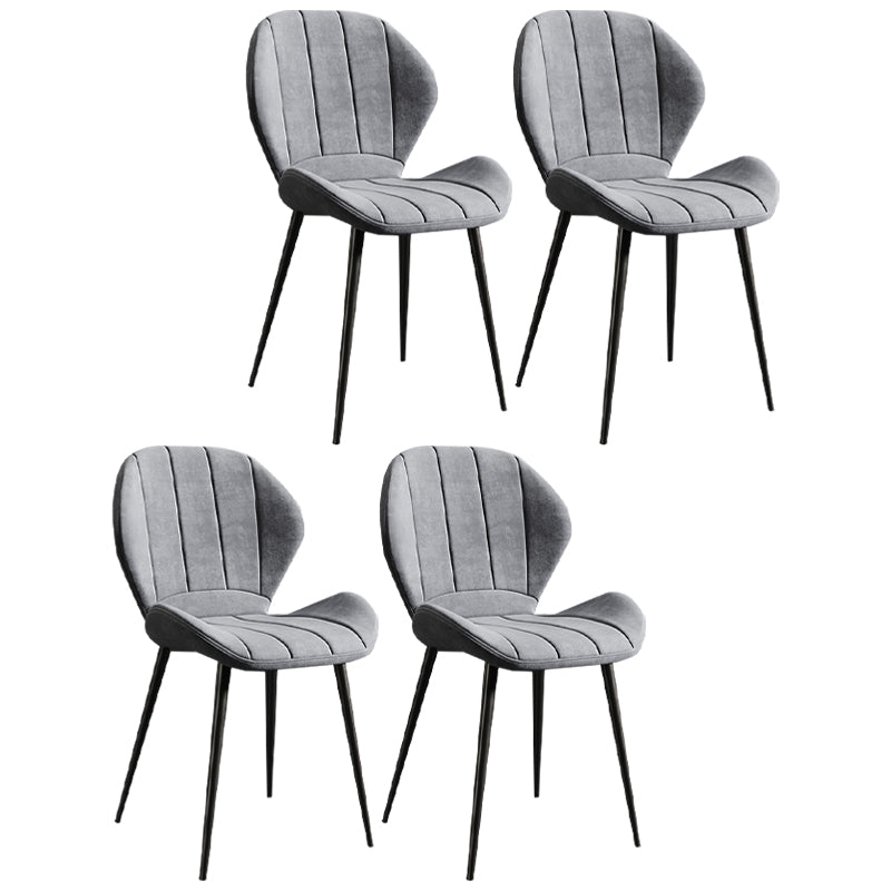 Silla lateral casera tapizada escandinava Wingback Silla de comedor con acabado mate