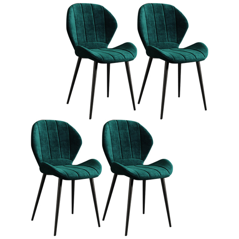 Silla lateral casera tapizada escandinava Wingback Silla de comedor con acabado mate