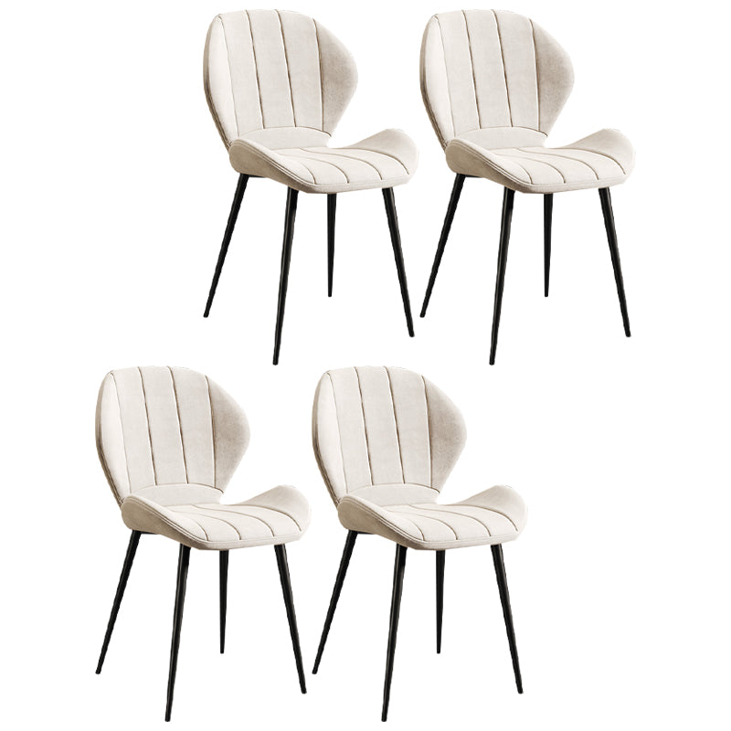 Silla lateral casera tapizada escandinava Wingback Silla de comedor con acabado mate