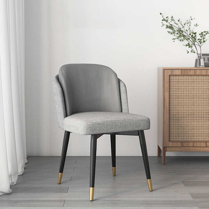 Silla de comedor de metal Glam, silla tapizada de comedor de tela para uso en restaurantes