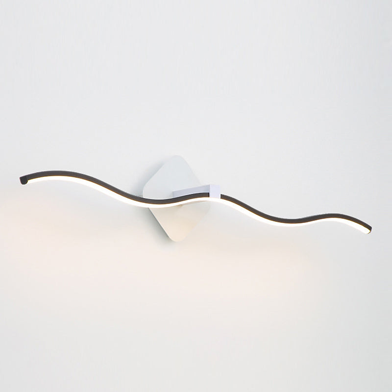 Linear Shape Metal Wall Sconce Modern Style 1 Light Mirror Wall Lighting Fixtures