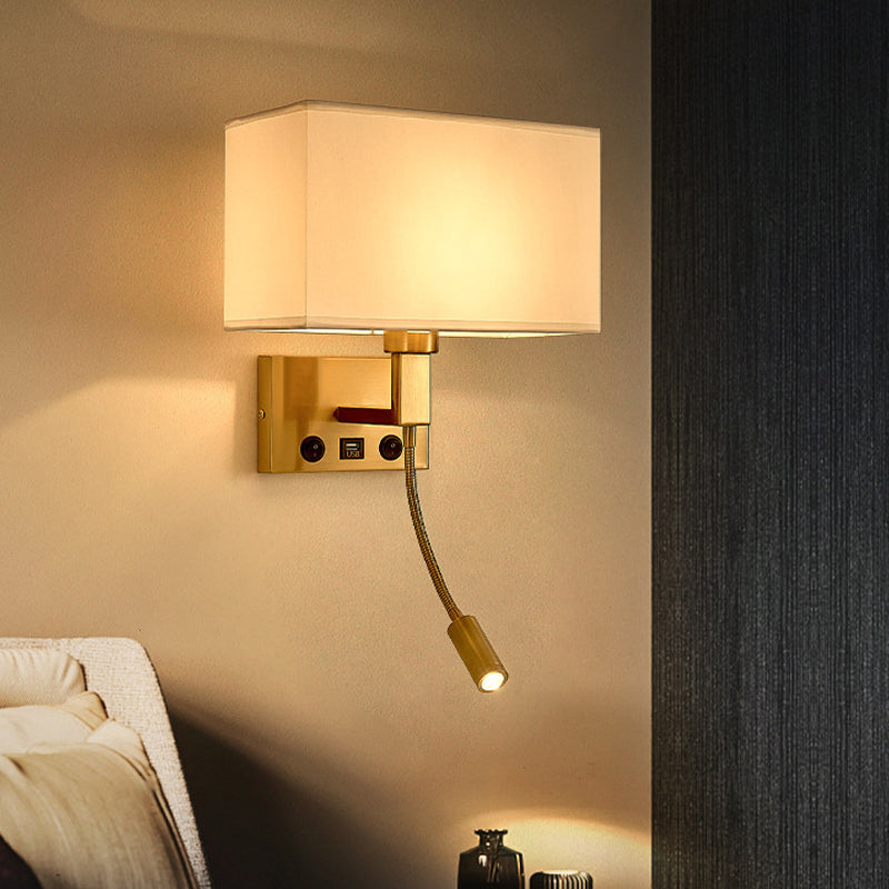 Modernes Metall -Lesen Wandleuchten Quader 2 Lichter Wandleuchte mit natürlicher Sackleinen