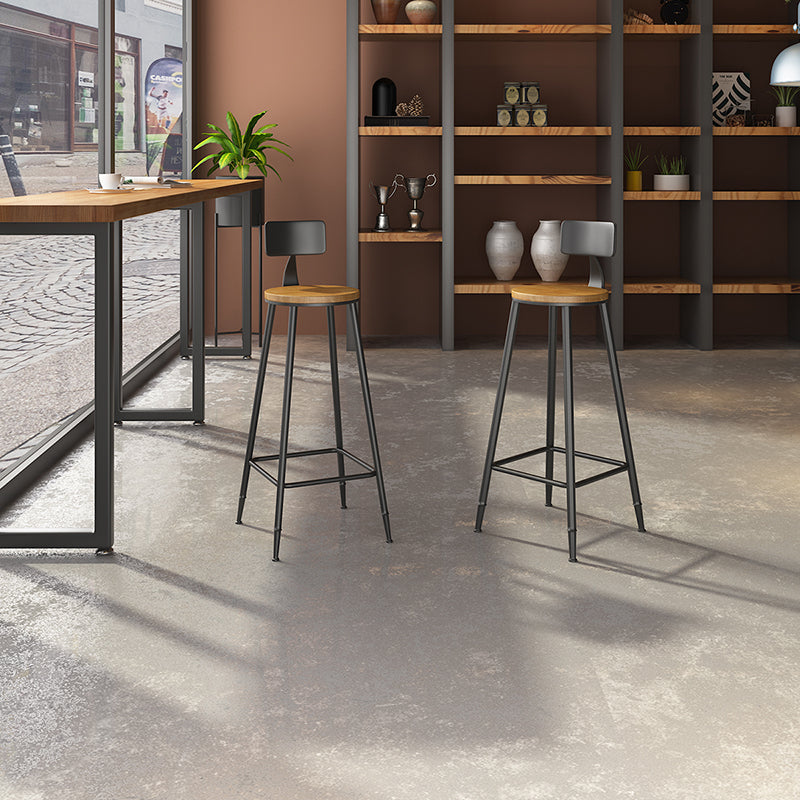 Taburete de bar interior de madera maciza de metal contemporáneo con reposapiés