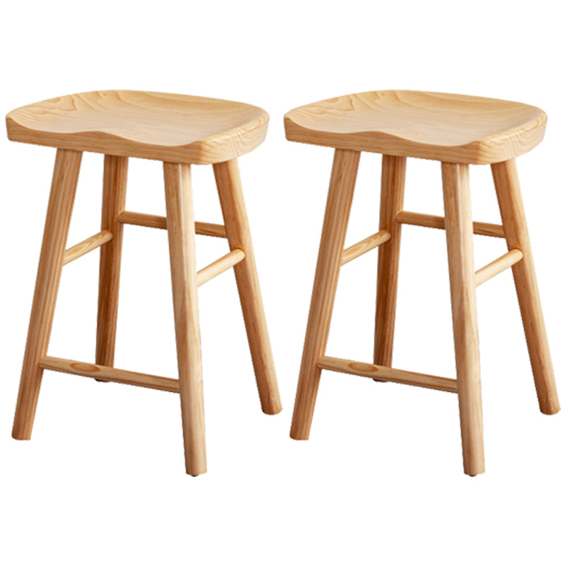 Zeitgenössischer klappbarer Barhocker aus massivem Holz für den Innenbereich mit Holzsitz und Fußstütze
