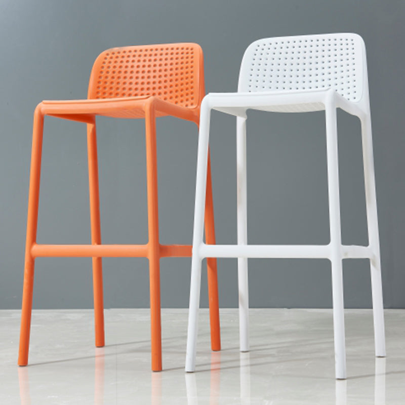 Taburete de bar de estilo escandinavo, patas de PP, asiento rectangular, taburete de bar con respaldo bajo para cocina