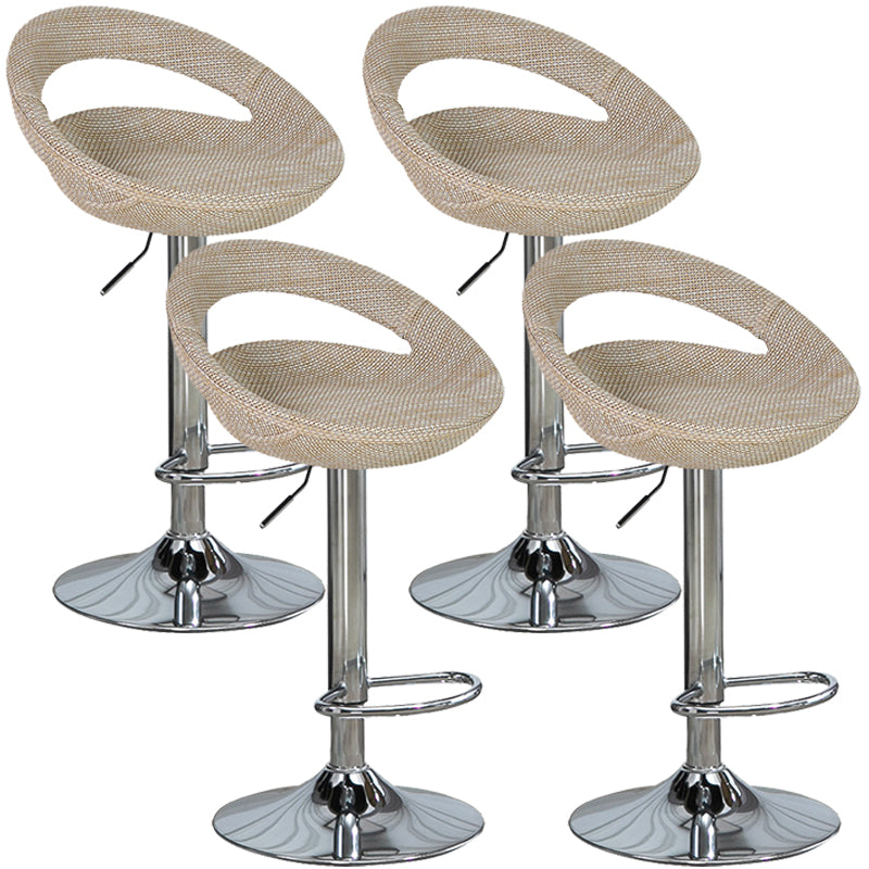 Taburete de bar de estilo industrial con reposapiés de altura ajustable Taburete de bar con respaldo bajo