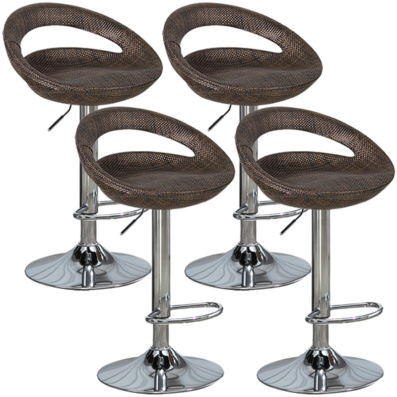 Taburete de bar de estilo industrial con reposapiés de altura ajustable Taburete de bar con respaldo bajo