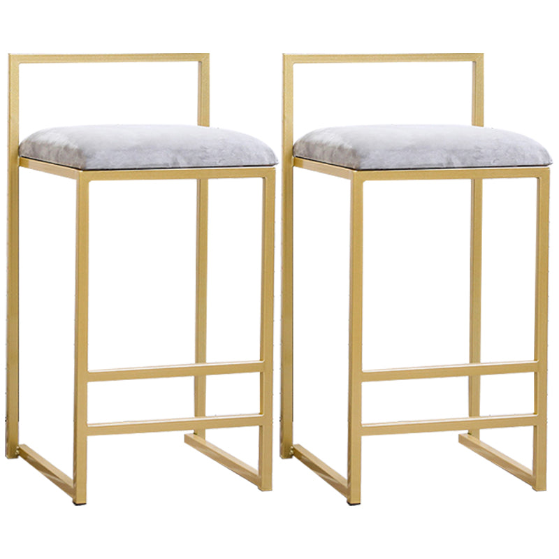 Taburete de bar de metal de estilo moderno con reposapiés y taburete de bar con respaldo bajo para cocina