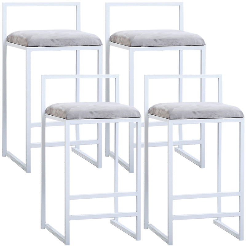 Taburete de bar de metal de estilo moderno con reposapiés y taburete de bar con respaldo bajo para cocina