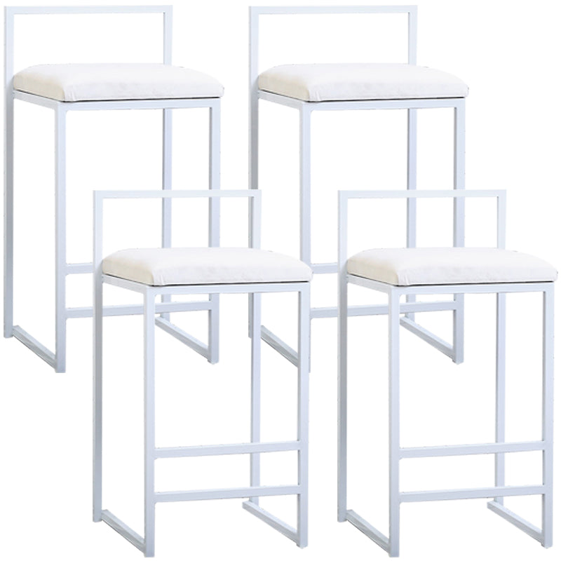 Taburete de bar de metal de estilo moderno con reposapiés y taburete de bar con respaldo bajo para cocina
