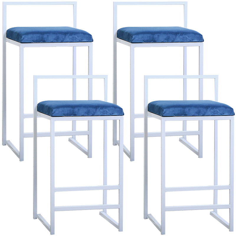 Taburete de bar de metal de estilo moderno con reposapiés y taburete de bar con respaldo bajo para cocina