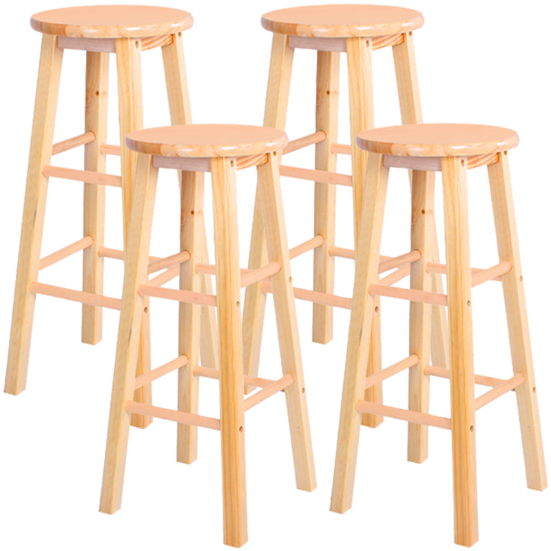Zeitgenössische Massivholz -Barhocker -Barhocker mit Holzsitz und Fußstütze