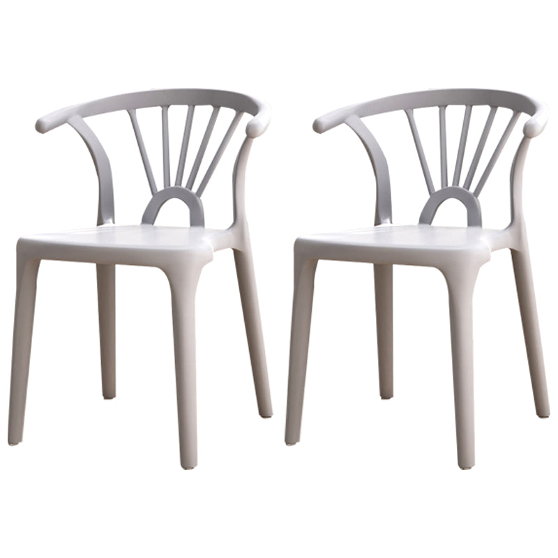 Silla lateral apilable de plástico moderno con respaldo de listón, silla de comedor con acabado mate