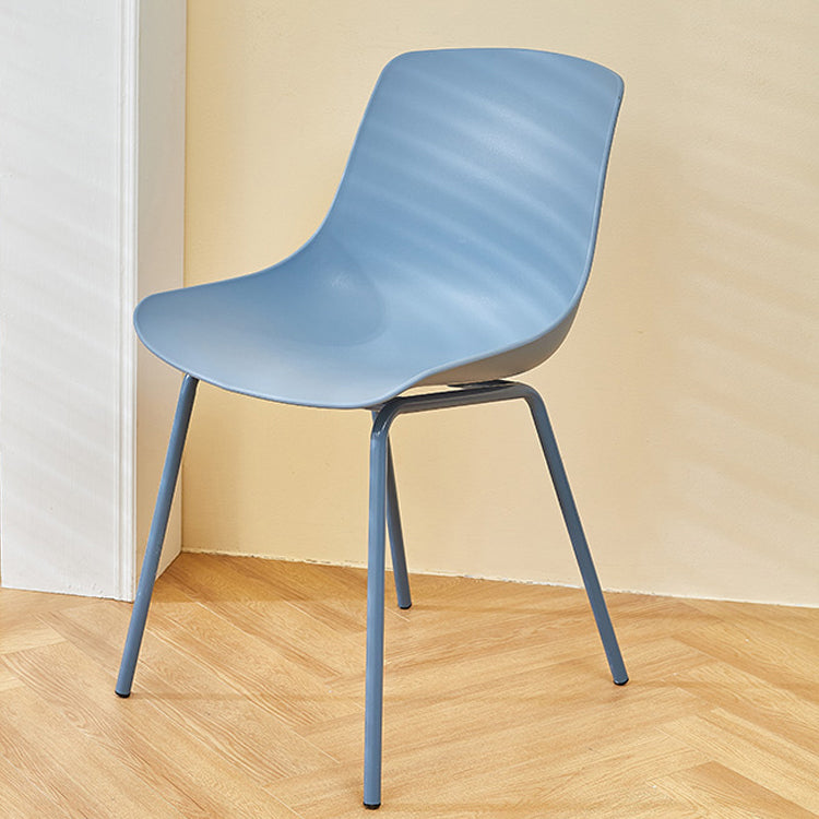Design contemporaneo sedia da pranzo in plastica a bracciole senza braccio sedia per casa