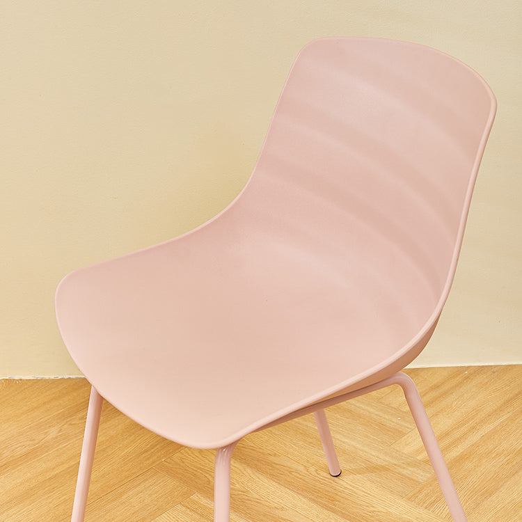 Design contemporaneo sedia da pranzo in plastica a bracciole senza braccio sedia per casa