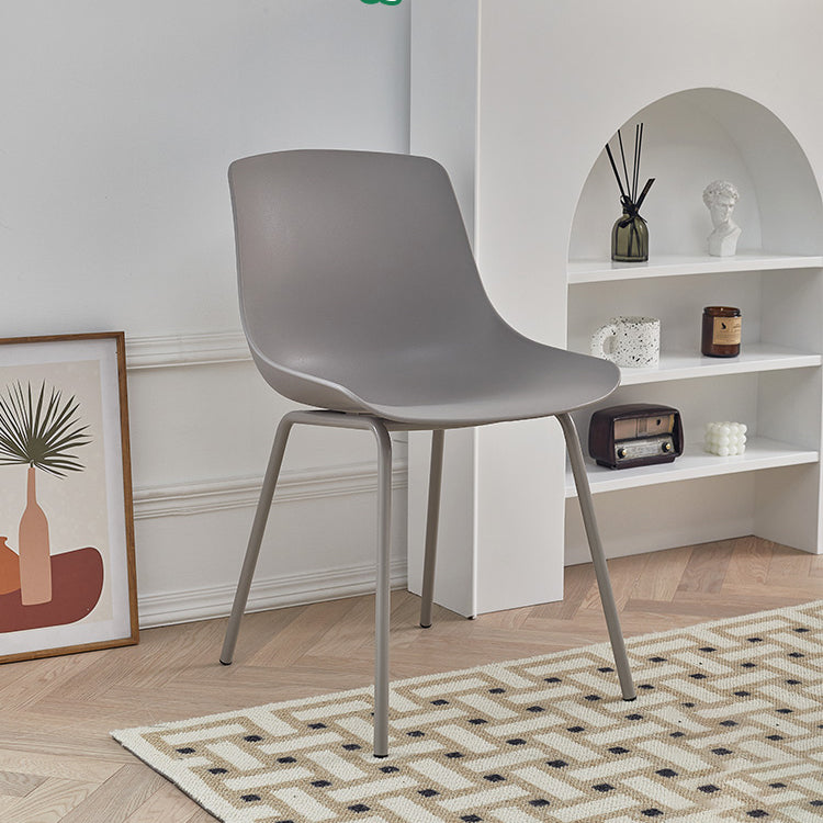 Design contemporaneo sedia da pranzo in plastica a bracciole senza braccio sedia per casa