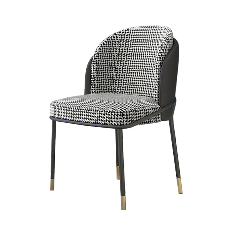 Silla de comedor de metal Glam, sillas de comedor tapizadas sin brazos para uso doméstico