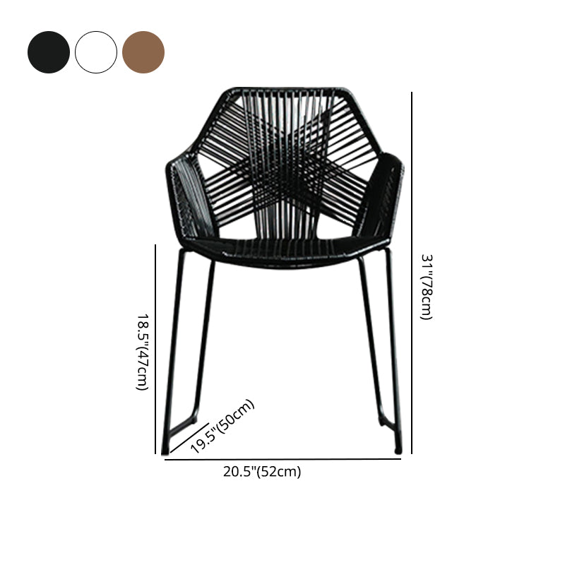 La parte posterior abierta del diseño industrial que cena el patio de la rota de las sillas laterales cena la silla lateral