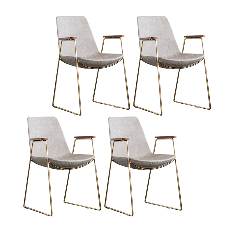 Silla auxiliar de comedor con respaldo sólido de diseño escandinavo Silla auxiliar de comedor de cuero