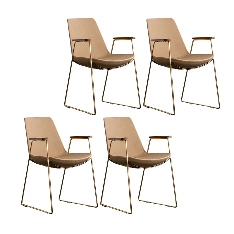 Silla auxiliar de comedor con respaldo sólido de diseño escandinavo Silla auxiliar de comedor de cuero