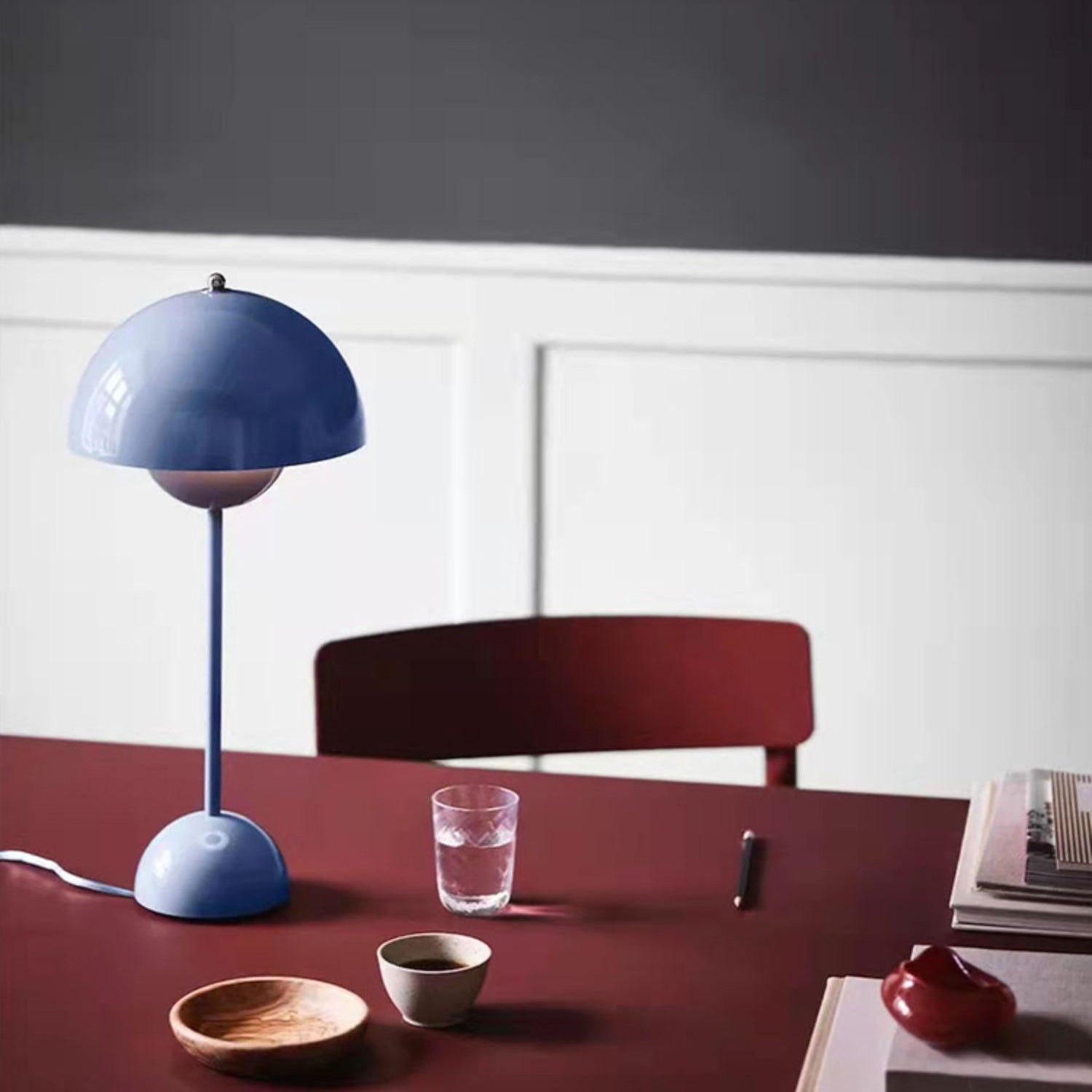 Contemporary Colorful Metal Desk Lamp Household Desk Lighting Fixture for Living Room