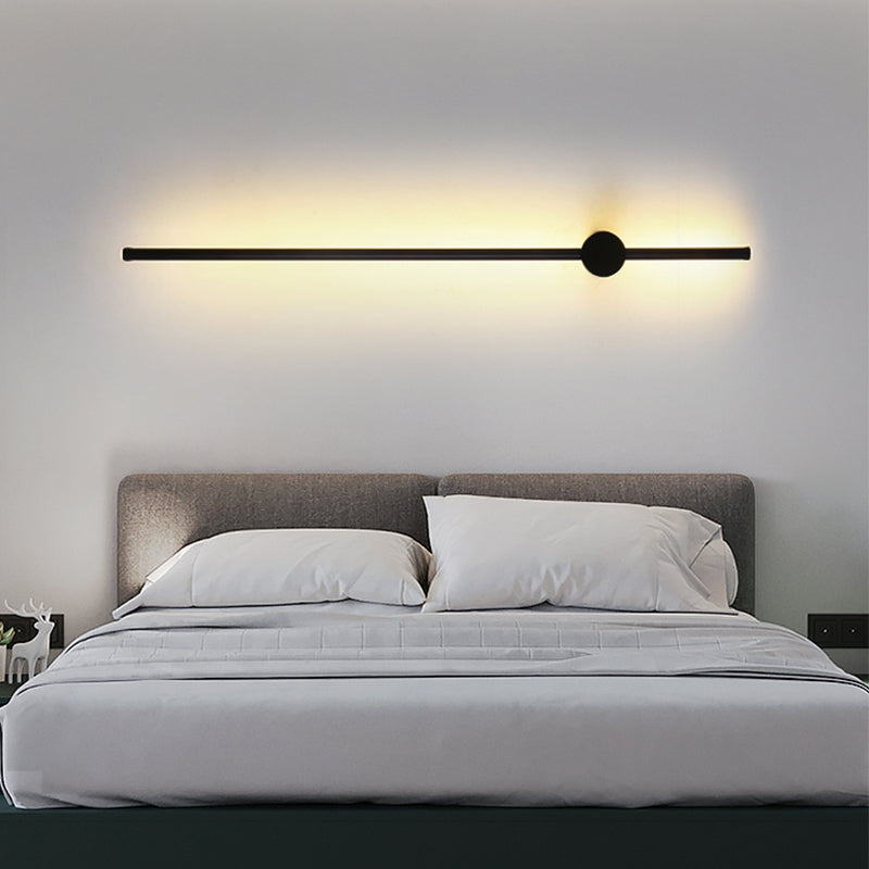 Lineare Form Metall Wandleuchter moderner Stil Einmals Wandmontage Licht in Schwarz